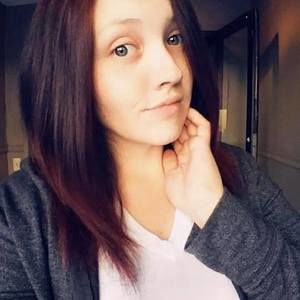 Meet your Posher, Holly